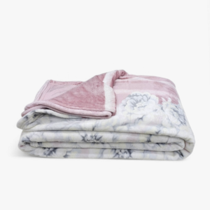 دفايات الشتاء – الدفء والراحة بأناقة في أيام البرد